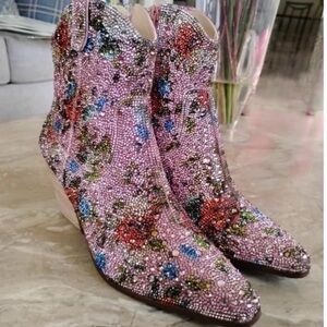 Betsy Johnson Divaf Floral Multi Western Rhinestone boots size 7